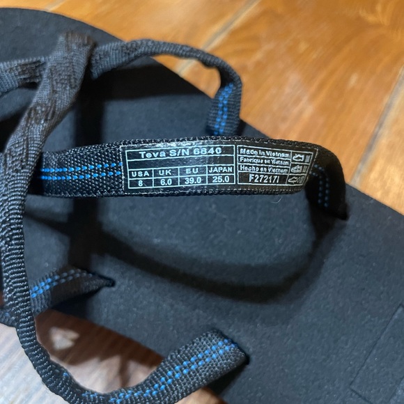 Teva 6840 Olowahu Women's Size 8 Black Flip Flop Cushioned Sandals - Picture 3 of 9